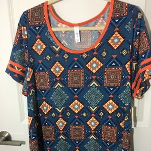 2 for $25 Lularoe Classic Tees